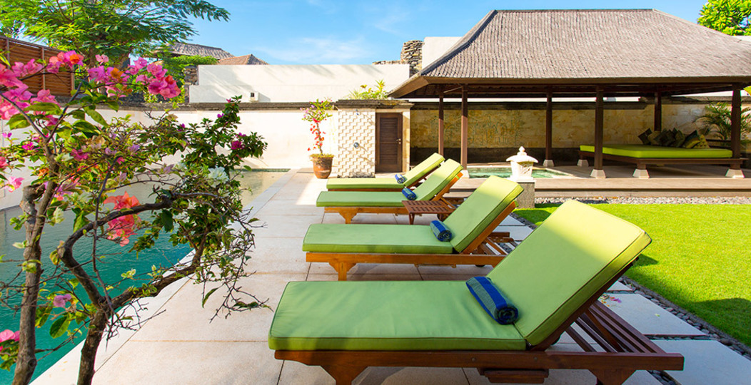 Elegant Coastal Villa with Jacuzzi – Bali Villa 1111