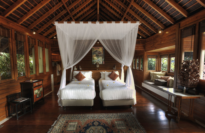 Serene luxury in lush gardens, Bali Villa 1124