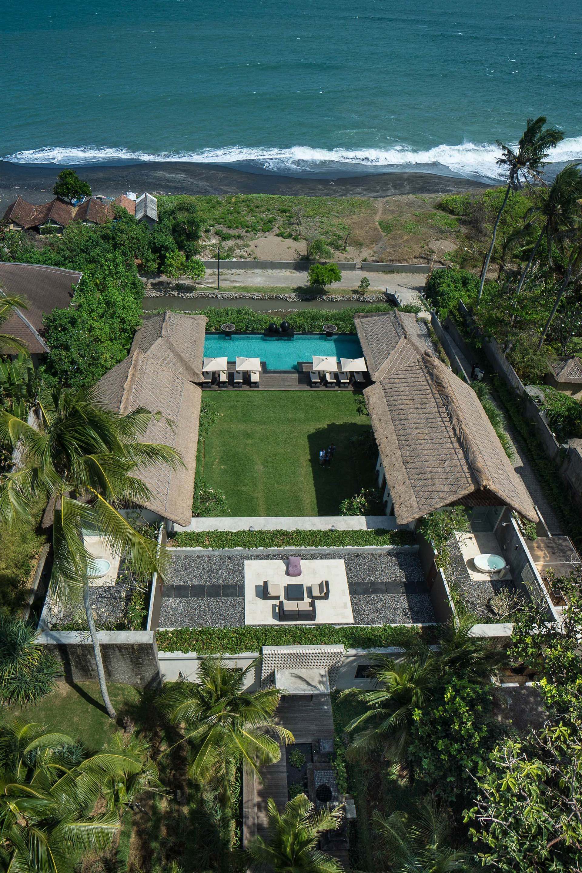 Rent a Luxury Villa in Bali Close to the Beach, Bali Villa 1130