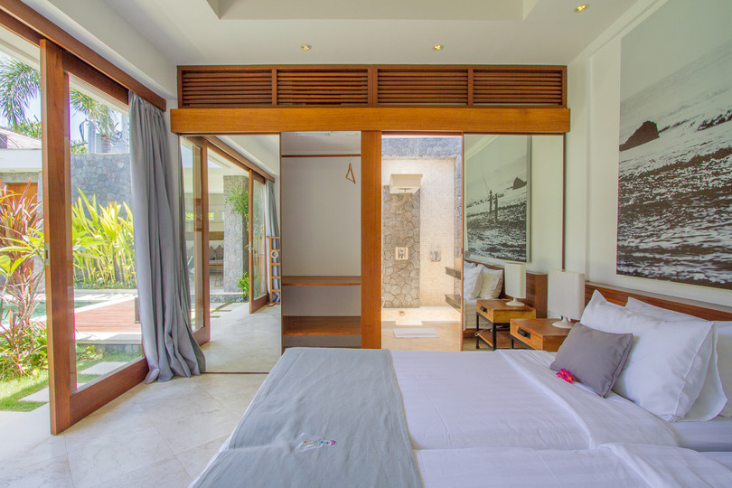 Luxury 2-Bedroom Villa Near Seminyak's Attractions, Bali Villa 1147