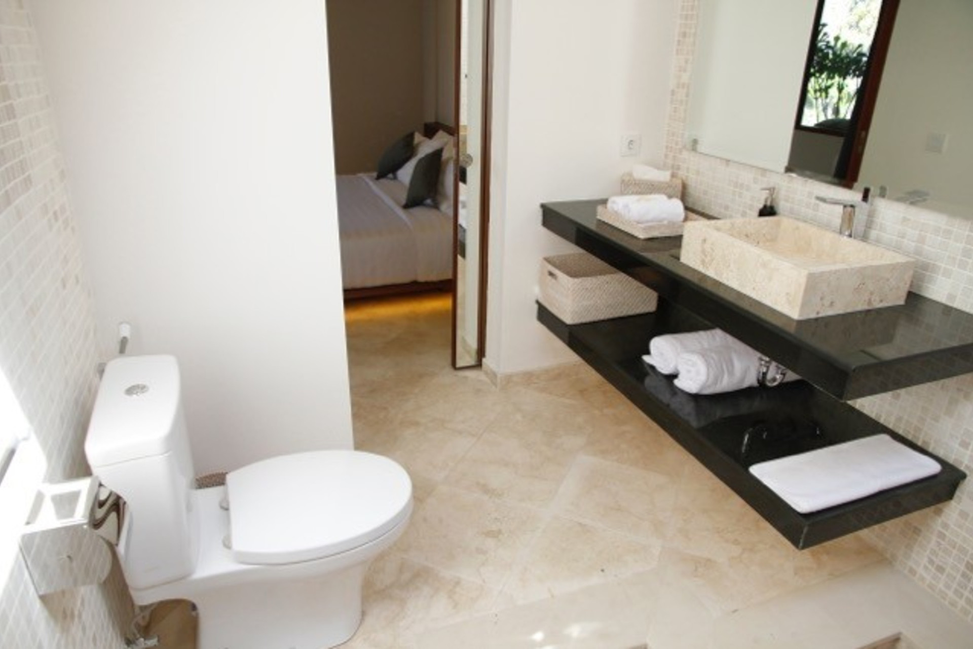 Luxury 2-Bedroom Villa Near Seminyak's Attractions, Bali Villa 1147
