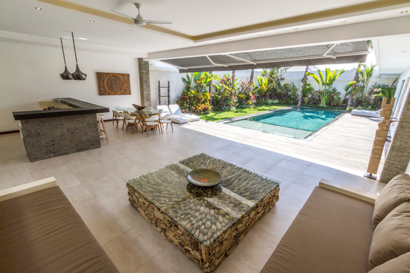 Luxury 3-Bedroom Villa Near Seminyak Attractions, Bali Villa 1157