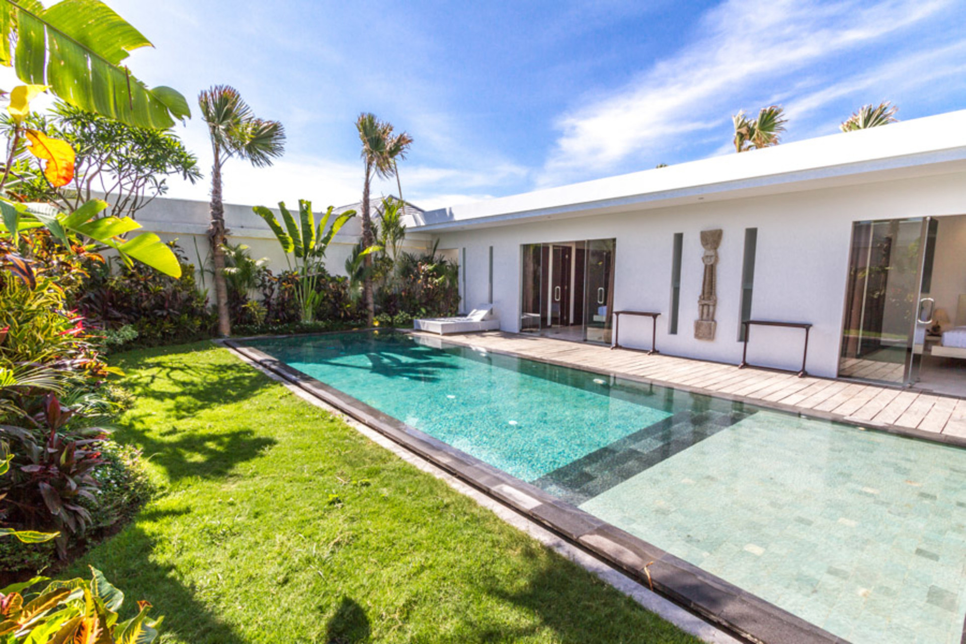 Luxury 3-Bedroom Villa Near Seminyak Attractions, Bali Villa 1157