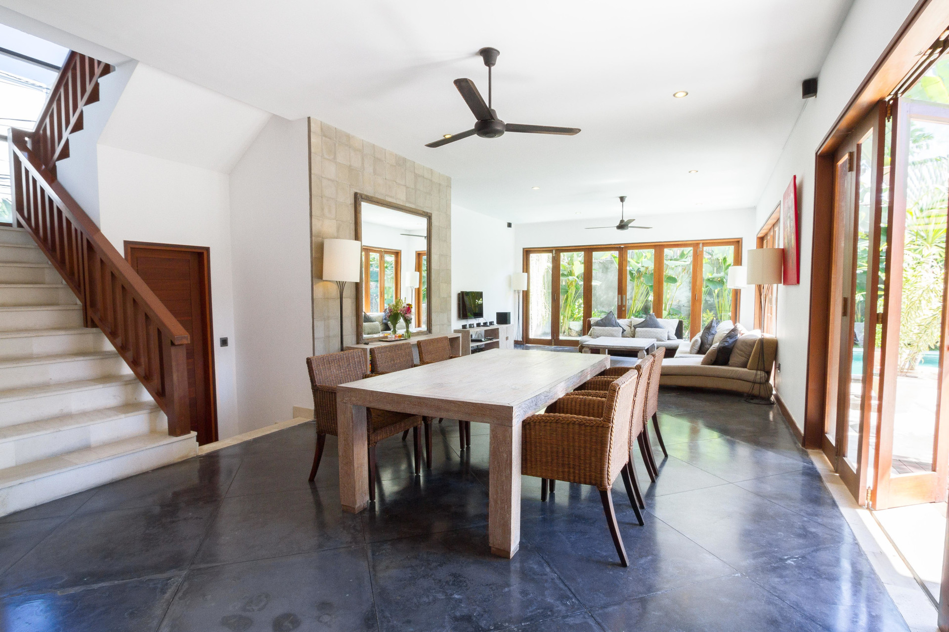 Luxury 5BR Family Villa Near Seminyak, Bali Villa 1167