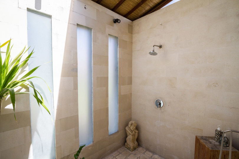 Luxury 5BR Family Villa Near Seminyak, Bali Villa 1167
