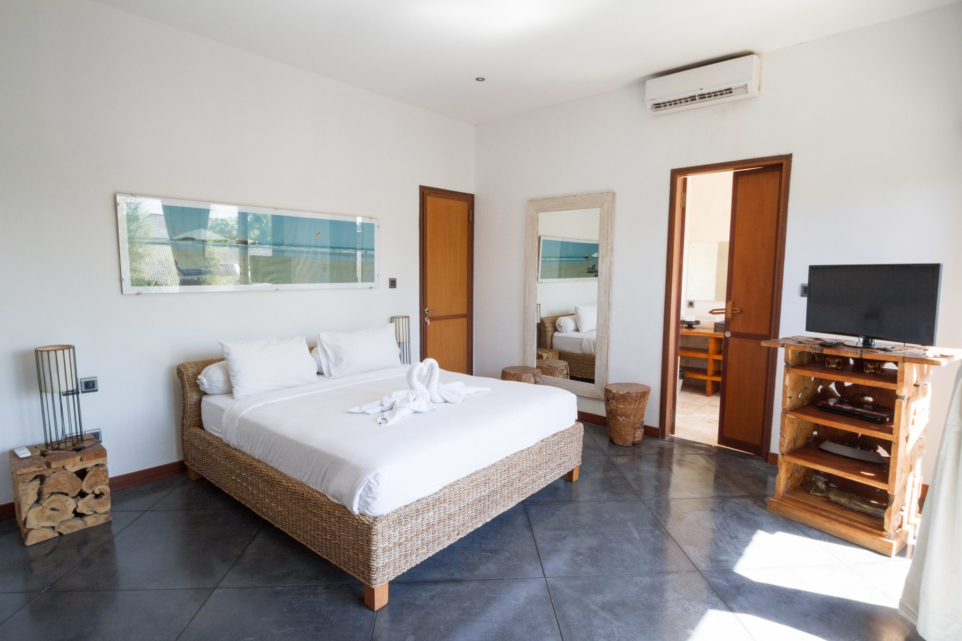 Luxury 5BR Family Villa Near Seminyak, Bali Villa 1167