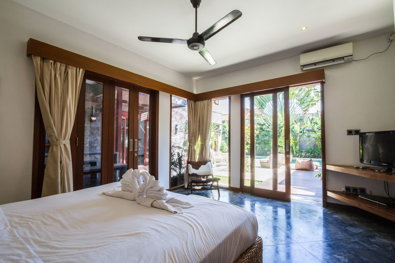 Luxury 5BR Family Villa Near Seminyak, Bali Villa 1167