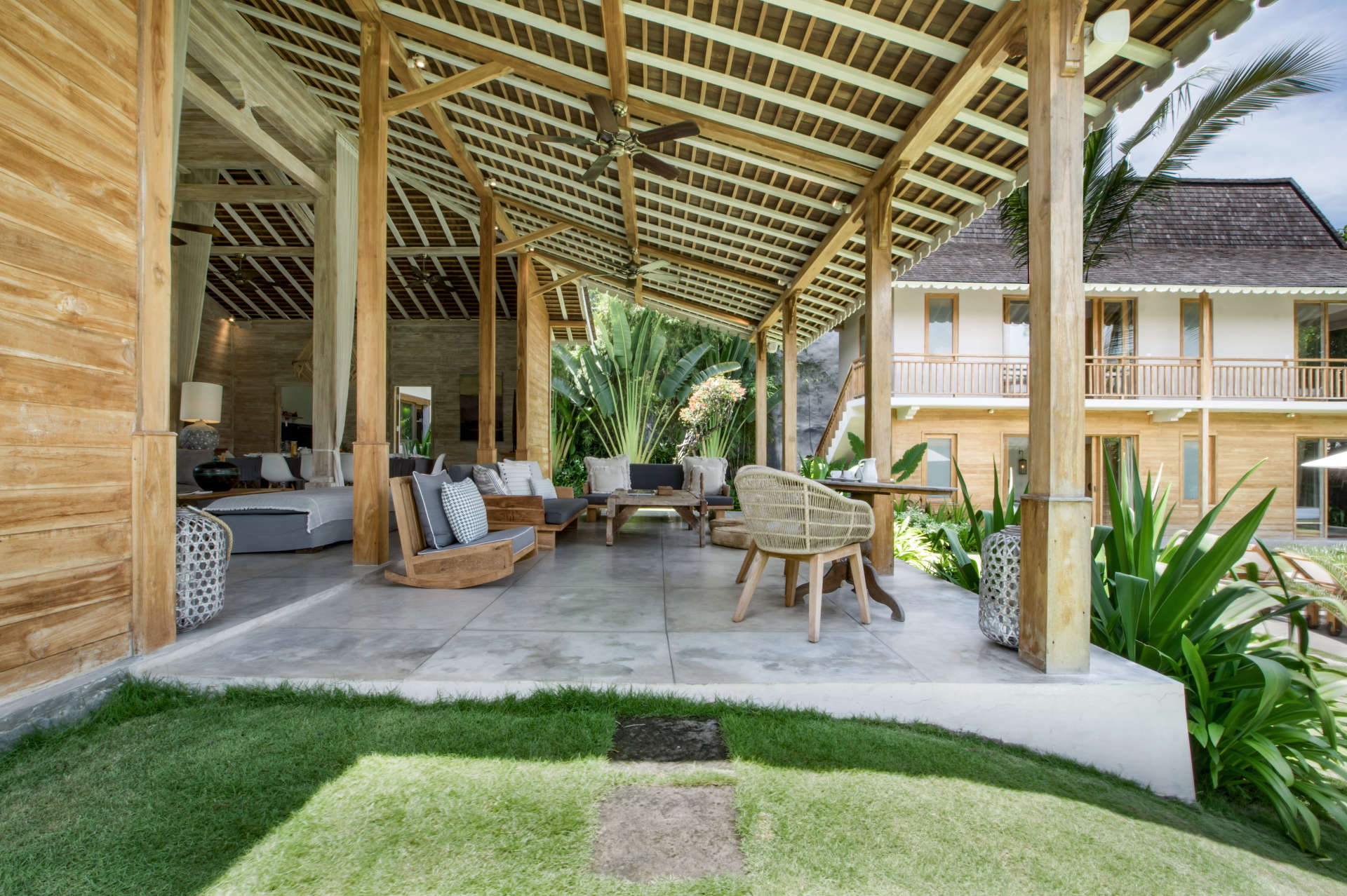 Luxury 5 Bedroom Villa with Private Pool, Bali Villa 2022