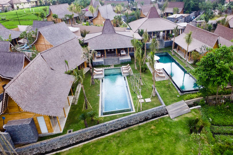 Luxury 12 Bedroom Villa with Private Pool, Bali Villa 2027
