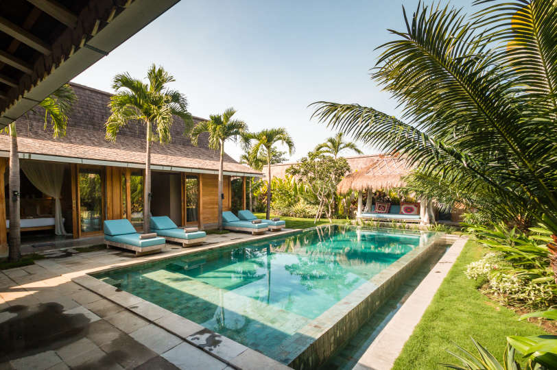 Luxury 12 Bedroom Villa with Private Pool, Bali Villa 2027