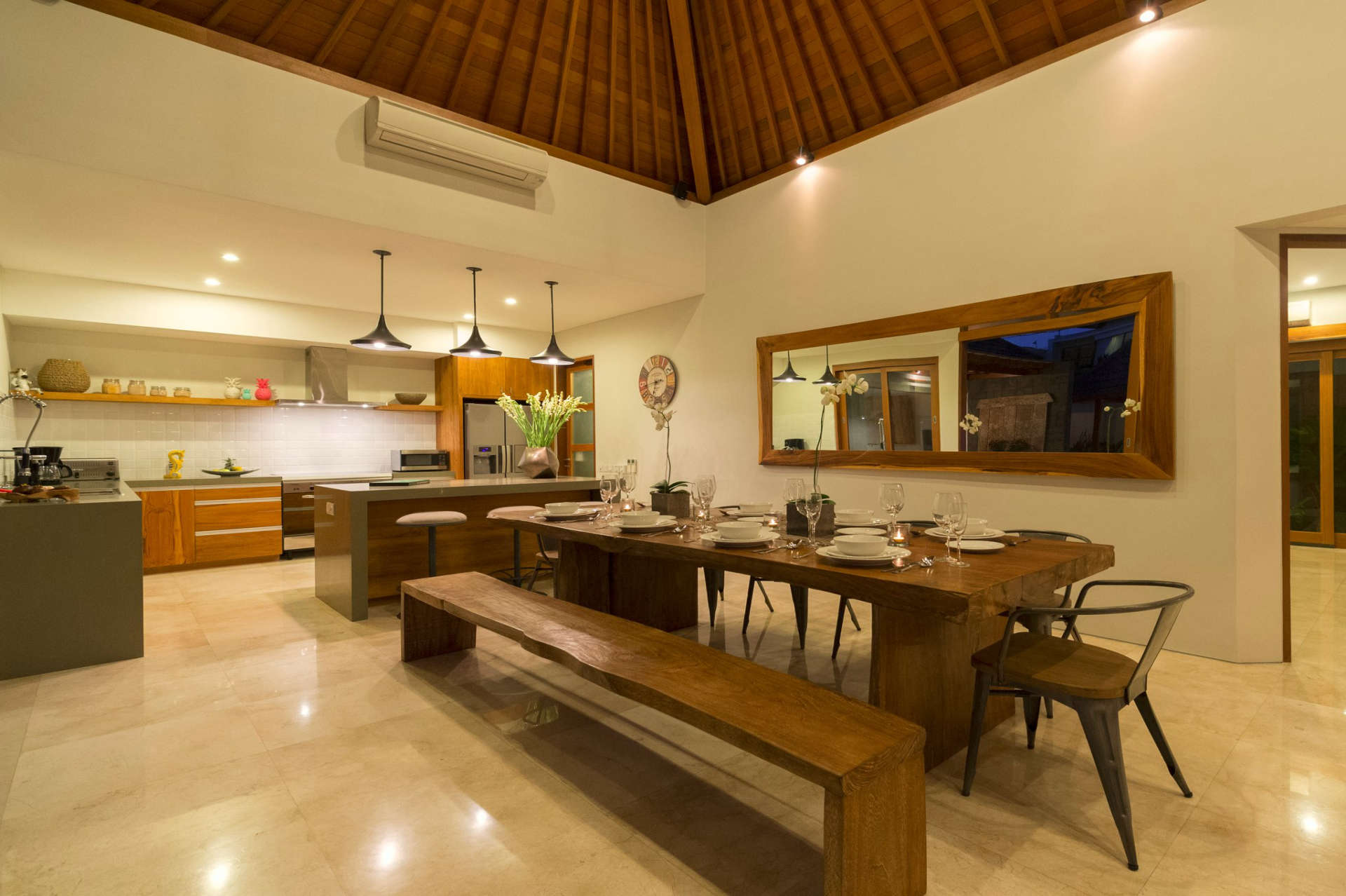 Imagine Your Family Renting a Luxury Holiday Villa Close to Seminyak’s Main Attractions, Villa Bali 2043