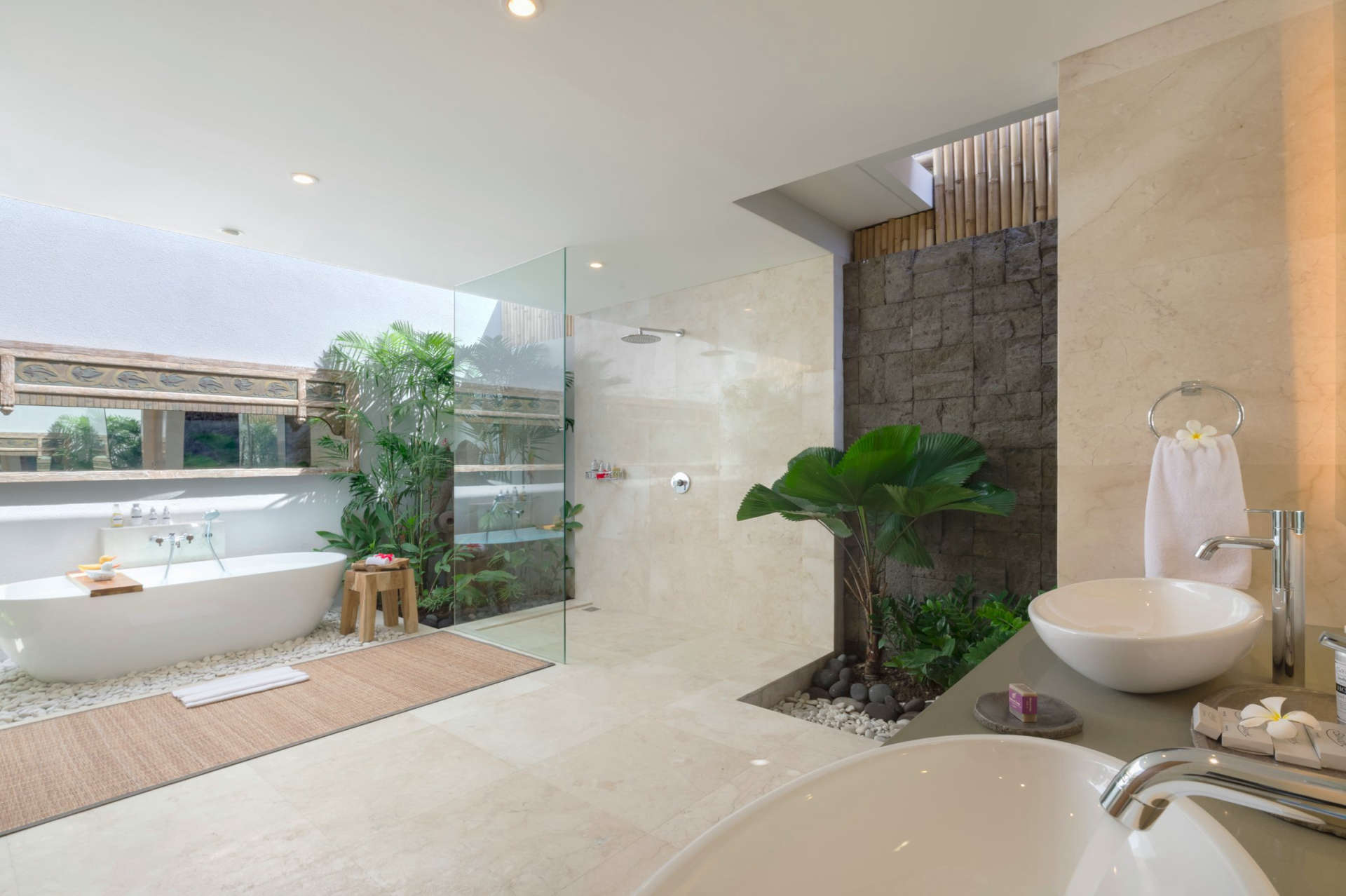 Imagine Your Family Renting a Luxury Holiday Villa Close to Seminyak’s Main Attractions, Villa Bali 2043