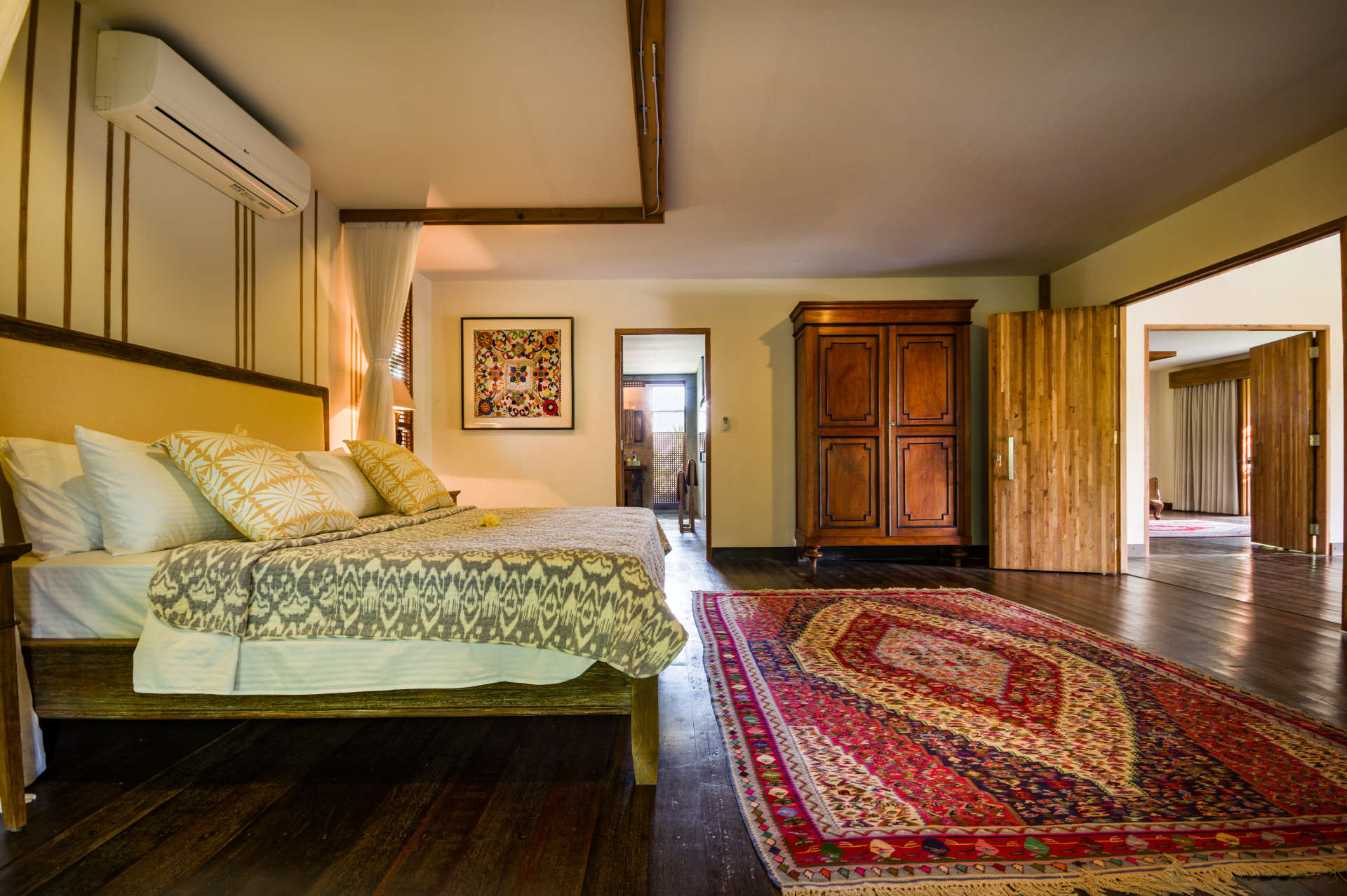 5 Star Villa in Bali, Minutes from the Beach, Bali Villa 2045