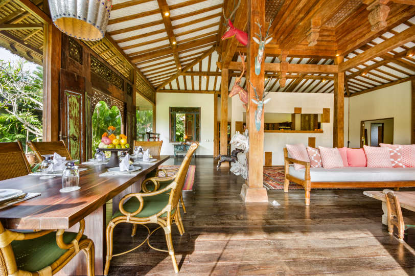 5 Star Villa in Bali, Minutes from the Beach, Bali Villa 2045