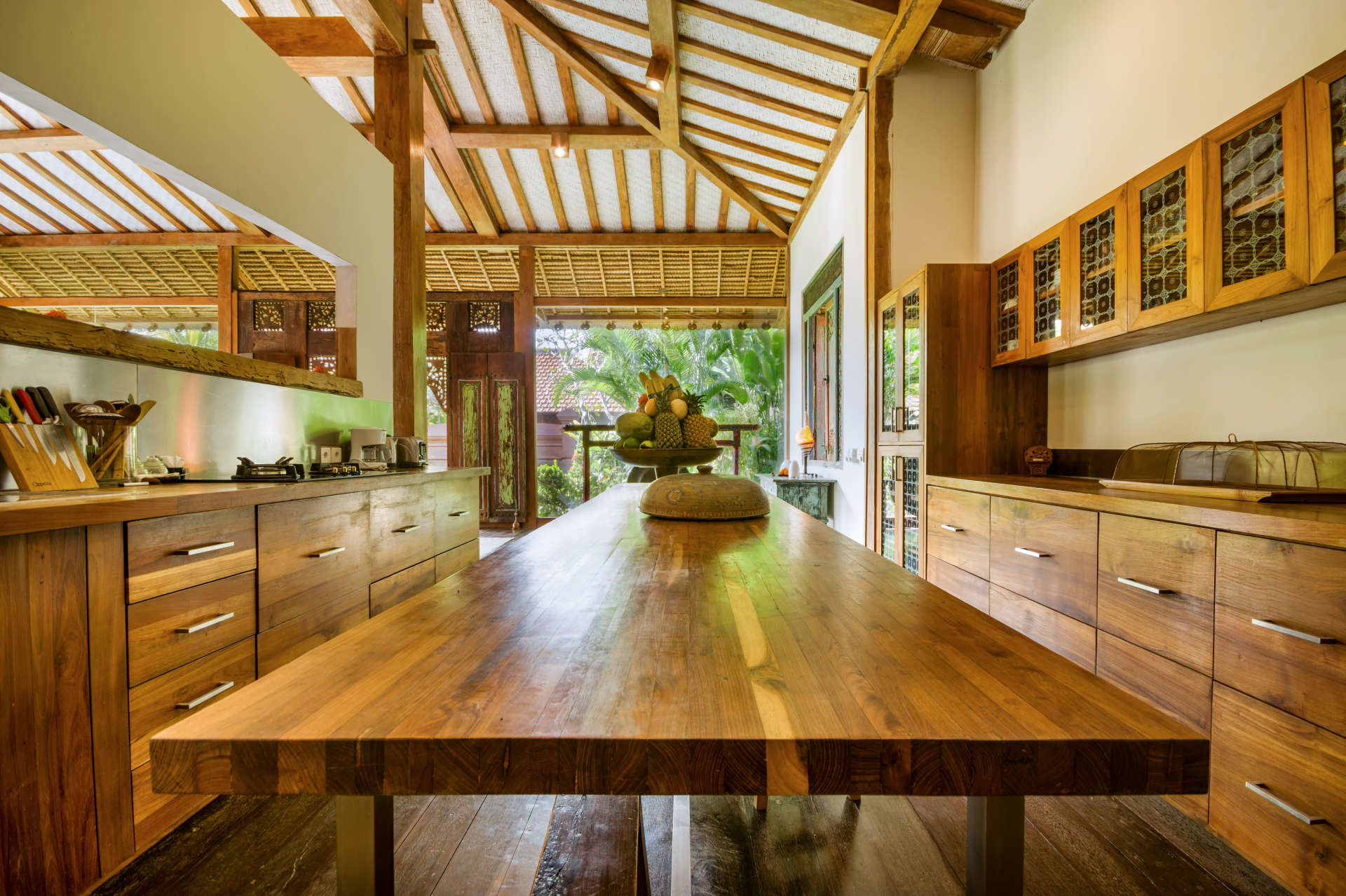 5 Star Villa in Bali, Minutes from the Beach, Bali Villa 2045