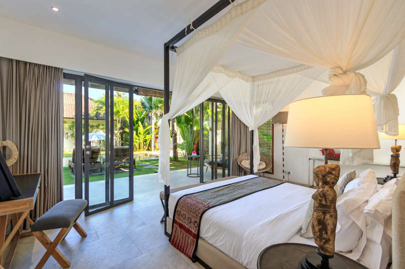 Luxury 5 Bedroom Villa with Private Pool, Bali Villa 2055