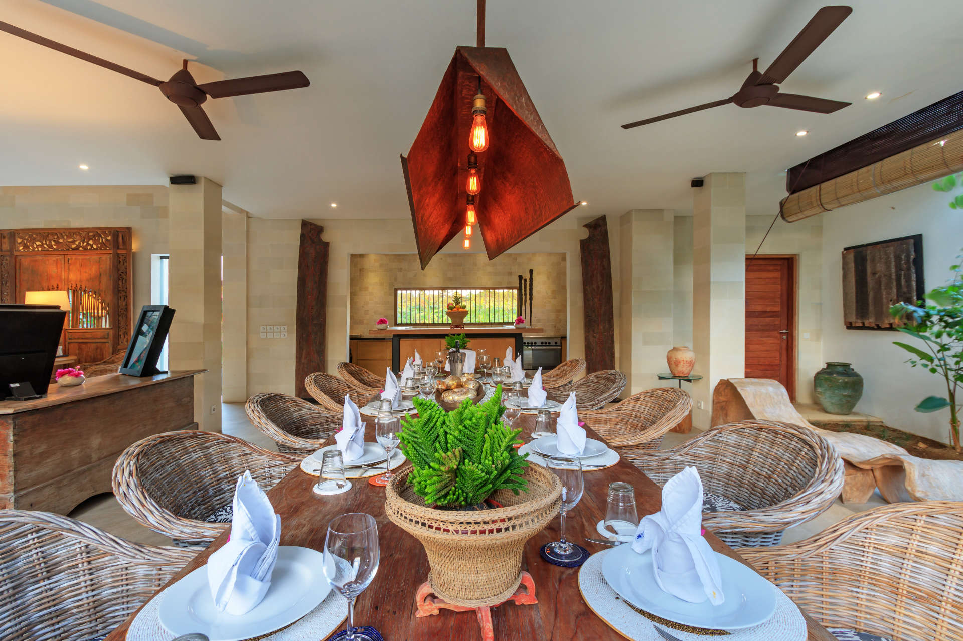 Luxury 5 Bedroom Villa with Private Pool, Bali Villa 2055