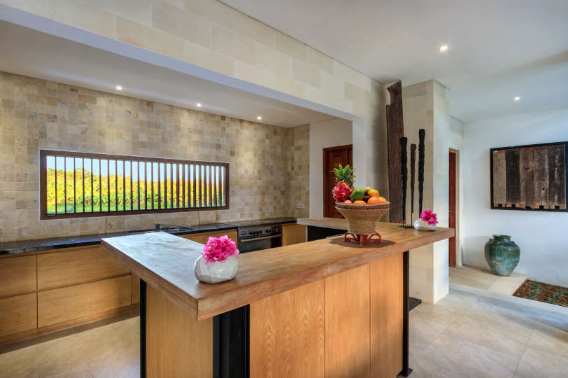 Luxury 5 Bedroom Villa with Private Pool, Bali Villa 2055
