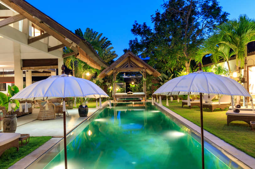Luxury 5 Bedroom Villa with Private Pool, Bali Villa 2055