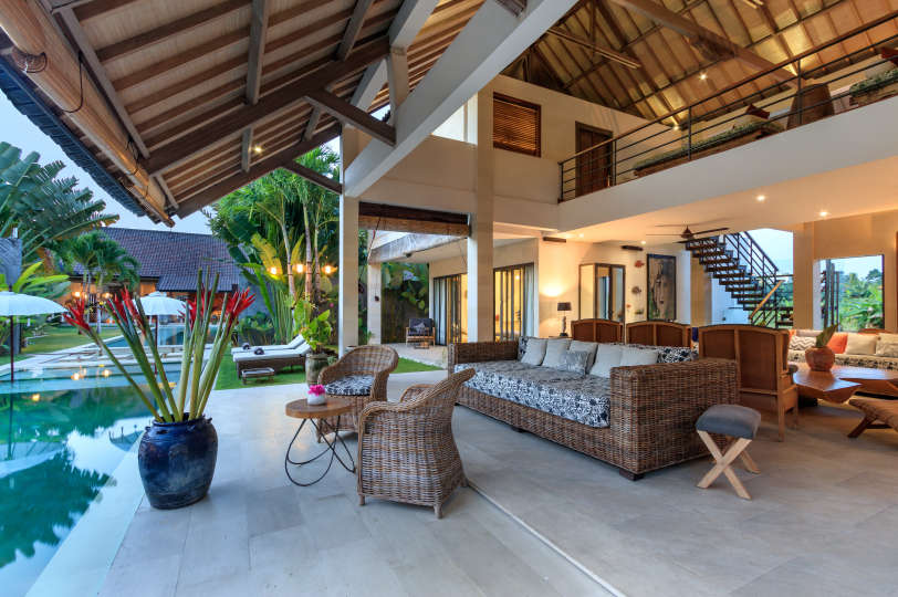Luxury 5 Bedroom Villa with Private Pool, Bali Villa 2055