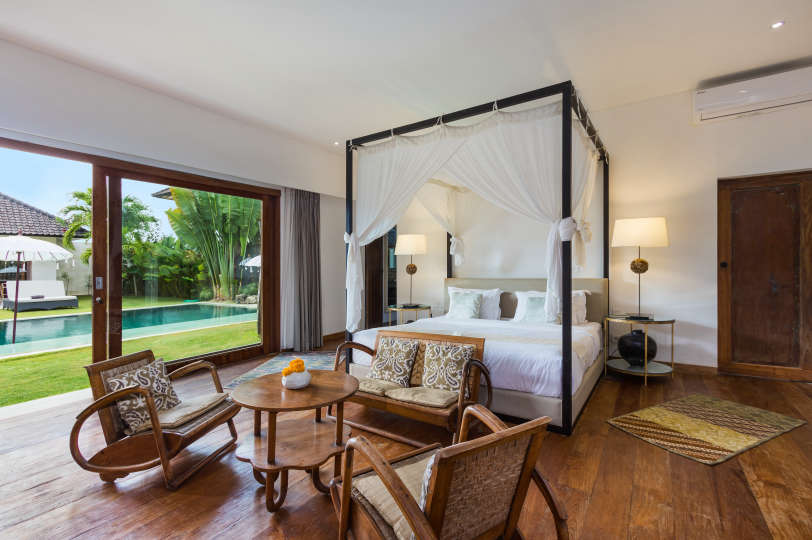 5 Star Villa in Bali, Minutes from the Beach, Bali Villa 2056