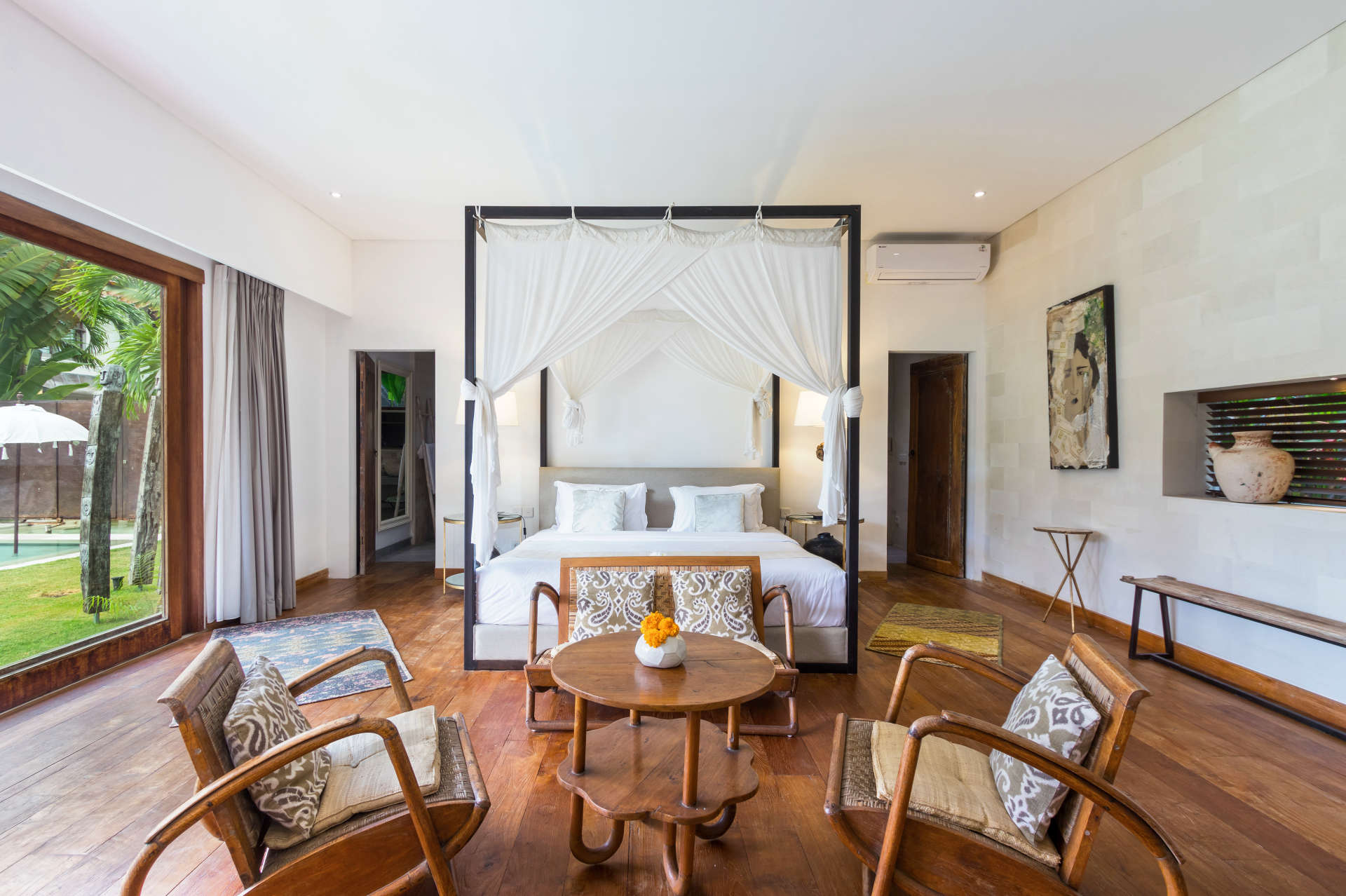 5 Star Villa in Bali, Minutes from the Beach, Bali Villa 2056
