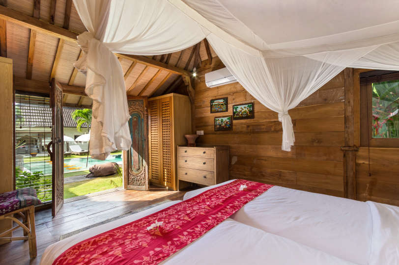5 Star Villa in Bali, Minutes from the Beach, Bali Villa 2056