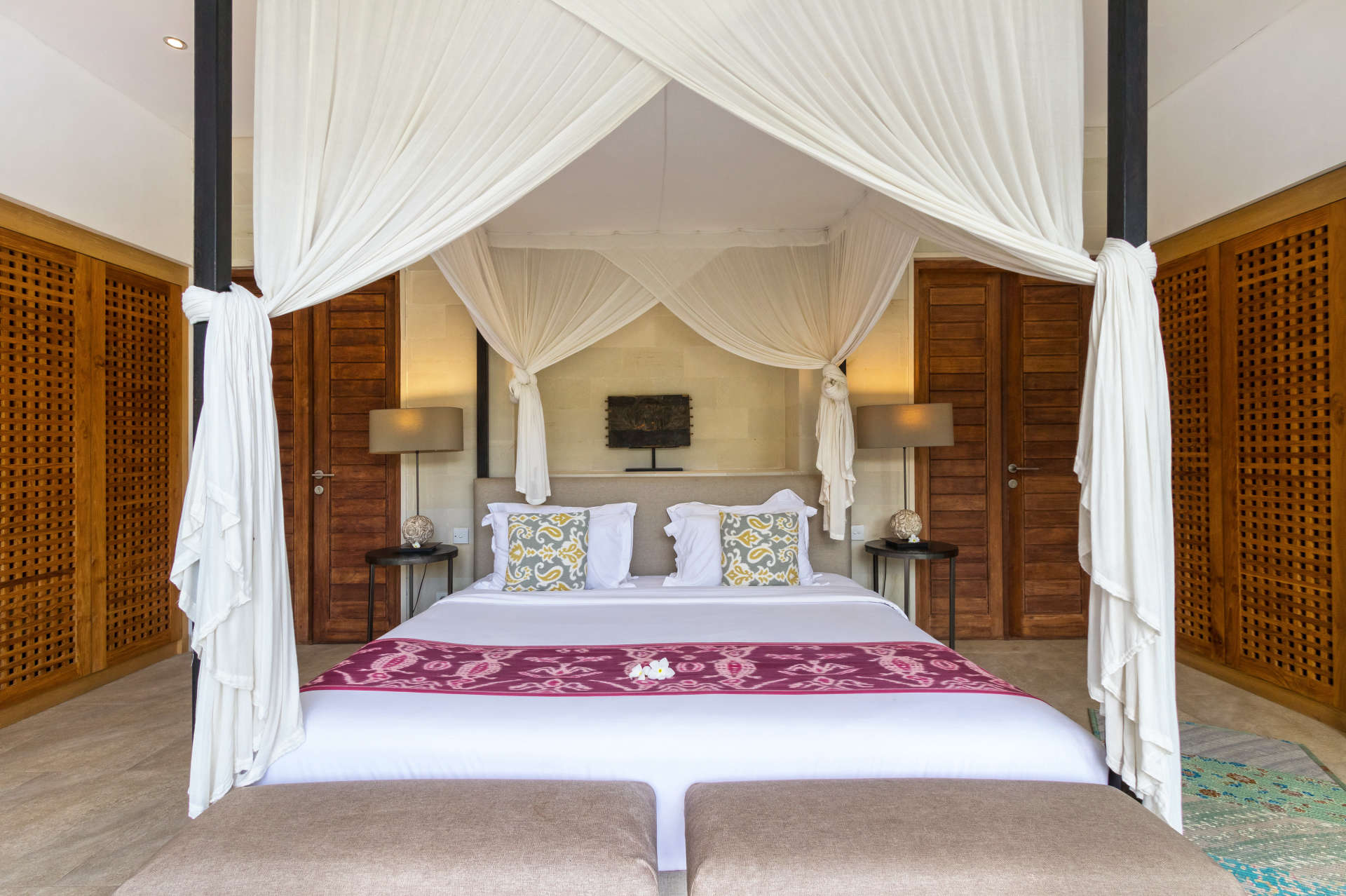 5 Star Villa in Bali, Minutes from the Beach, Bali Villa 2056