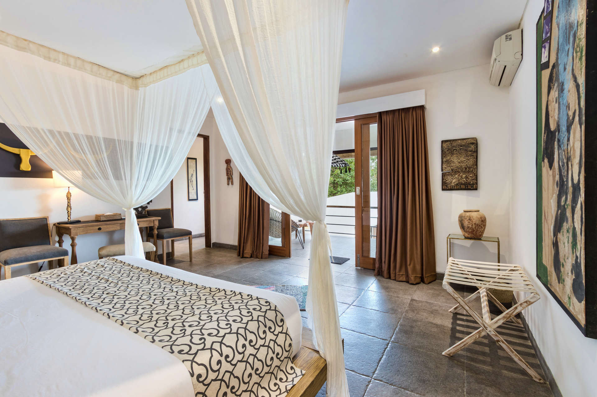 5 Star Villa in Bali, Minutes from the Beach, Bali Villa 2056