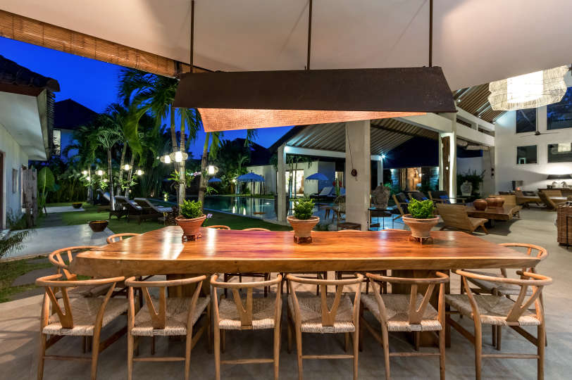 5 Star Villa in Bali, Minutes from the Beach, Bali Villa 2056