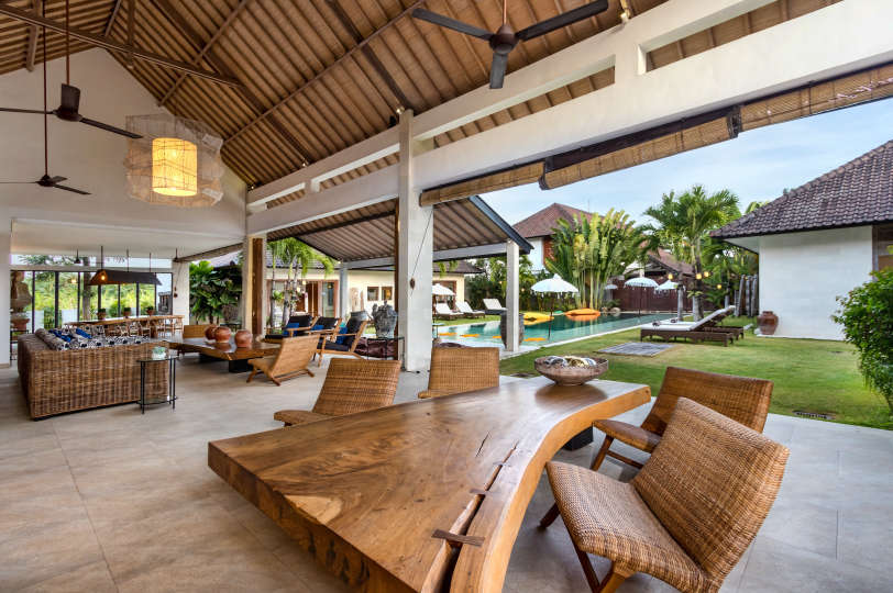 5 Star Villa in Bali, Minutes from the Beach, Bali Villa 2056