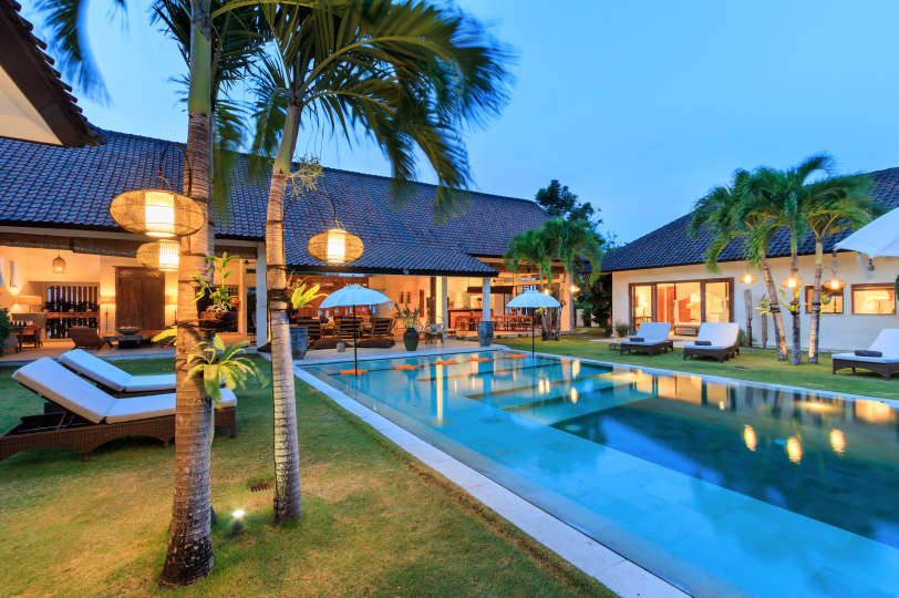 5 Star Villa in Bali, Minutes from the Beach, Bali Villa 2056