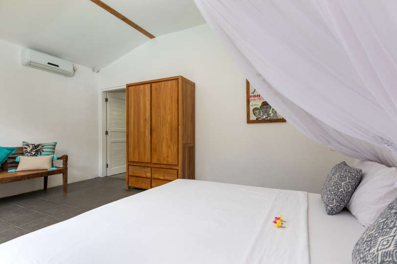 Luxury 4 Bedroom Villa with Private Pool, Bali Villa 2067