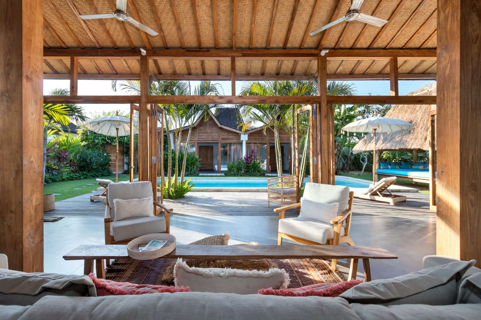 Luxury 4 Bedroom Villa with Private Pool, Bali Villa 2067