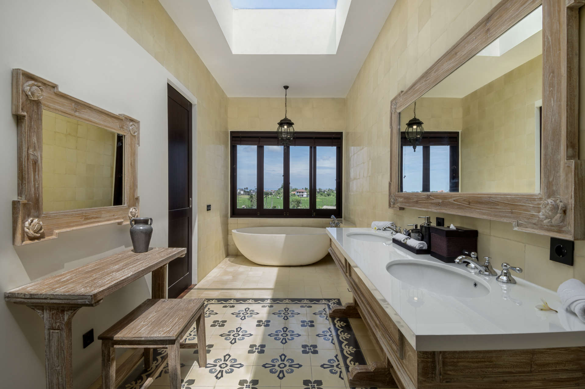 Beautiful 5 Star Villa in Prime Umalas Location, Bali Villa 2076