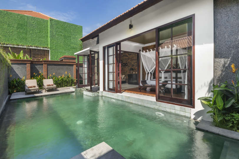 Exclusive Holiday Villa with Private Pool and Staff in Umalas, Bali Villa 2079