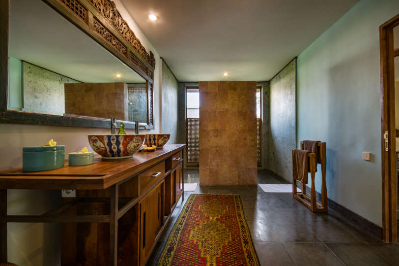 5 Star Villa in Bali, Minutes from the Beach, Bali Villa 2083