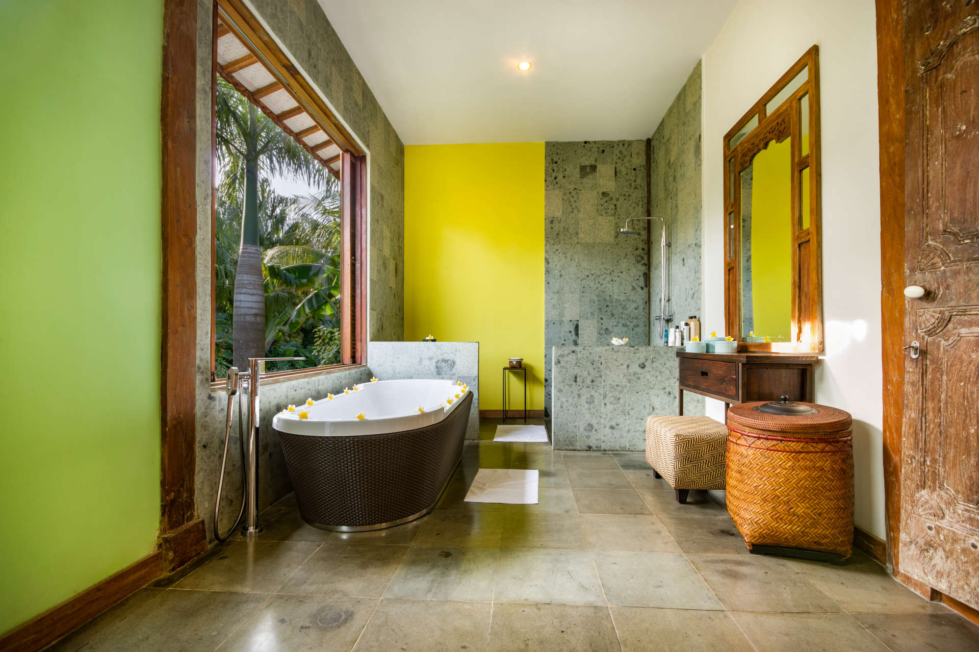 5 Star Villa in Bali, Minutes from the Beach, Bali Villa 2083