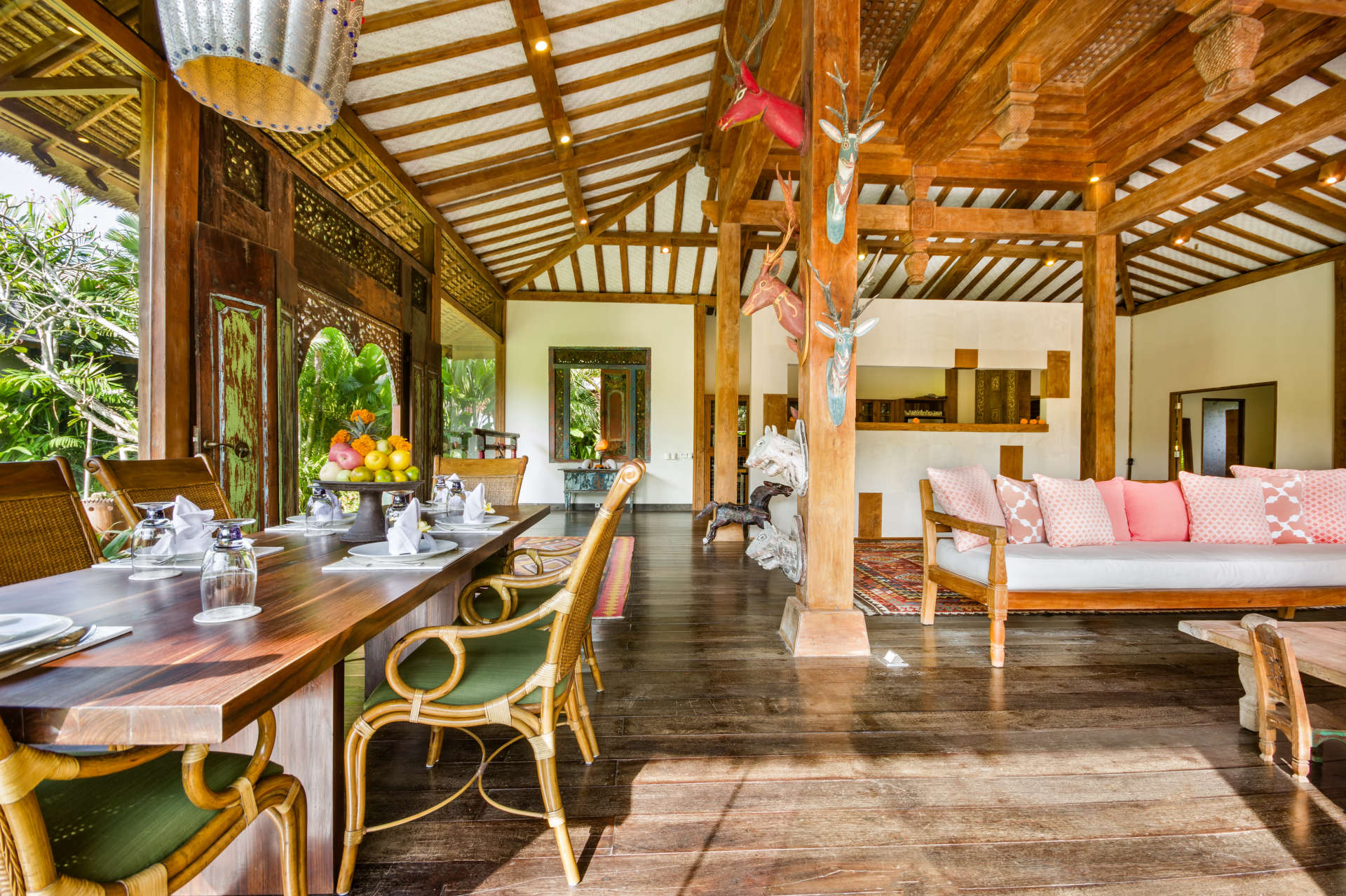 5 Star Villa in Bali, Minutes from the Beach, Bali Villa 2083