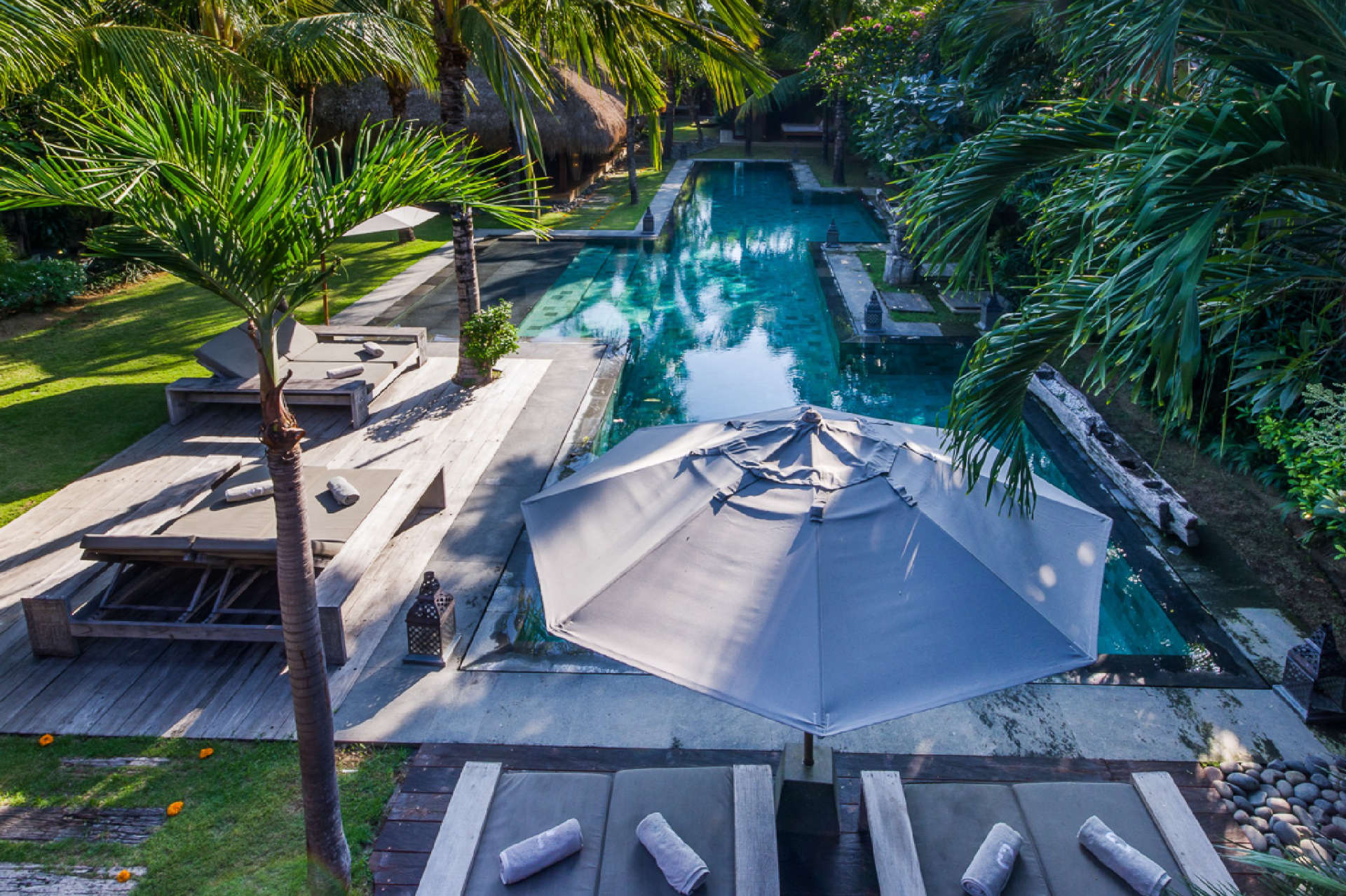 Rent a Luxury Villa in Bali Close to the Beach, Bali Villa 2086