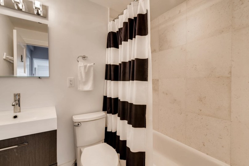 Stunning 2 Bedroom Apartment in Prime location on Palm Beach, West Palm Beach Apartment 1853
