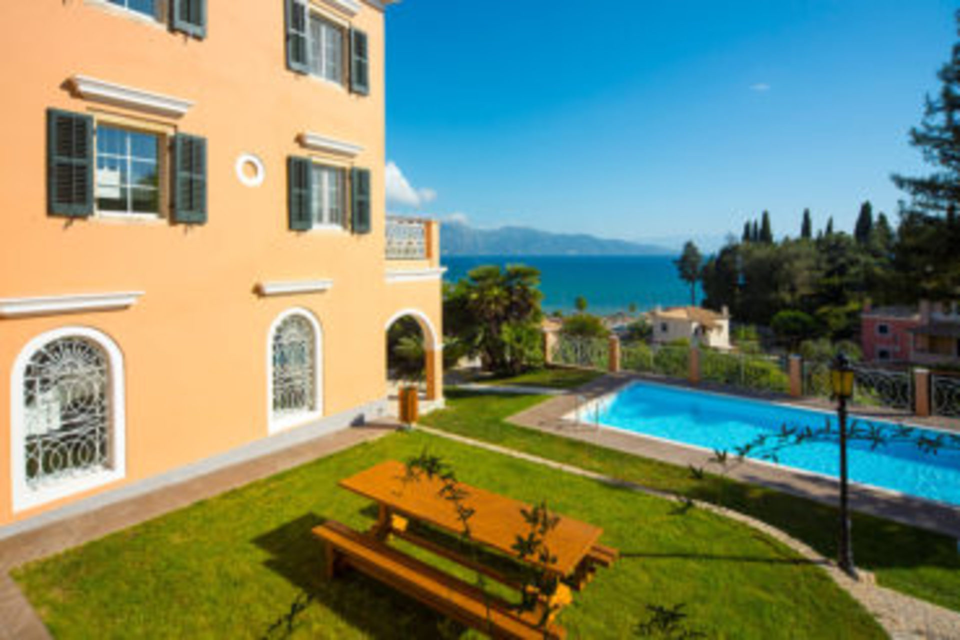 Private Pool & Breathtaking Views, Corfu Villa 1000