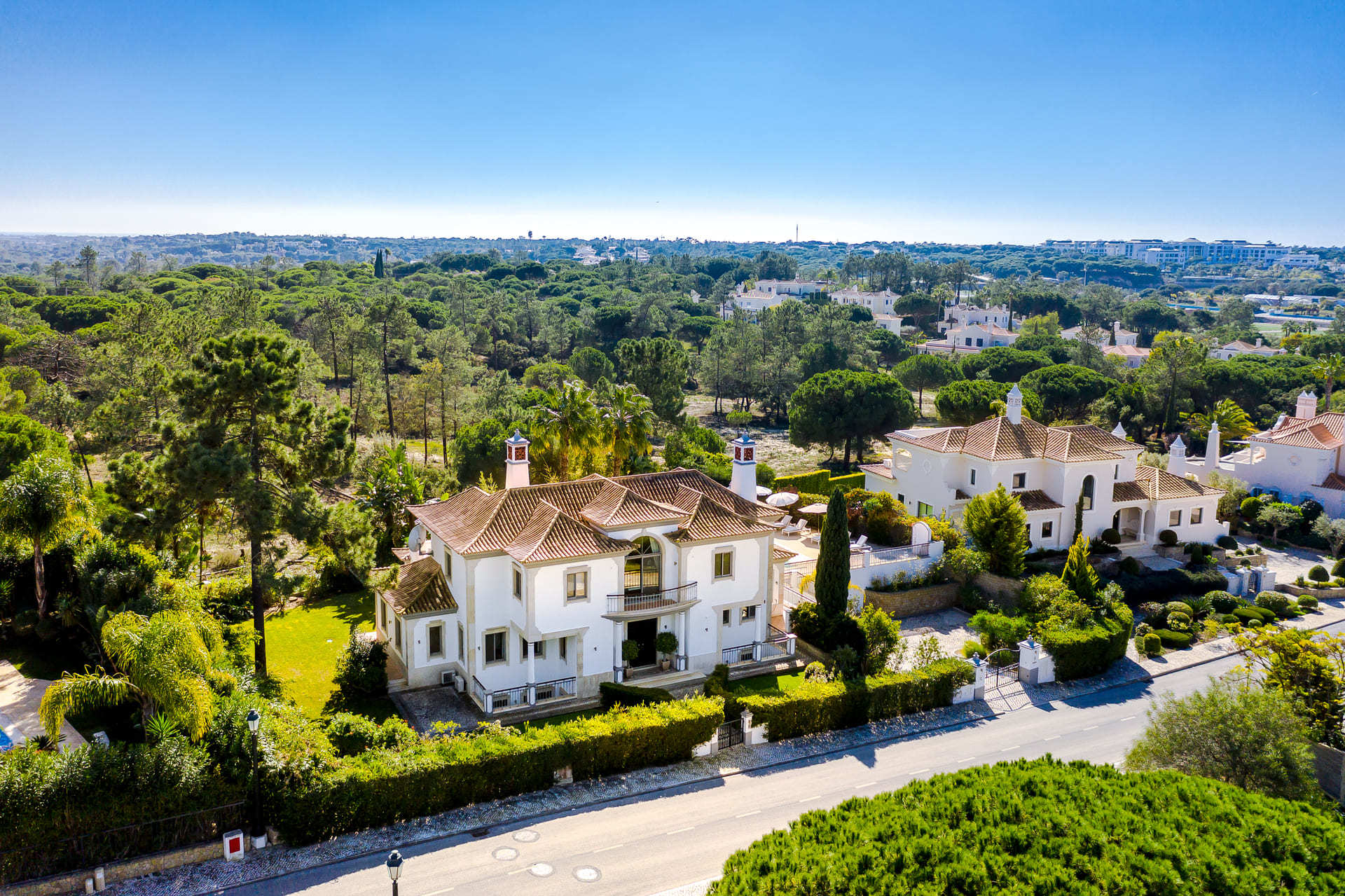 5 Star Villa Hibiscus - Quinta Verde Retreat