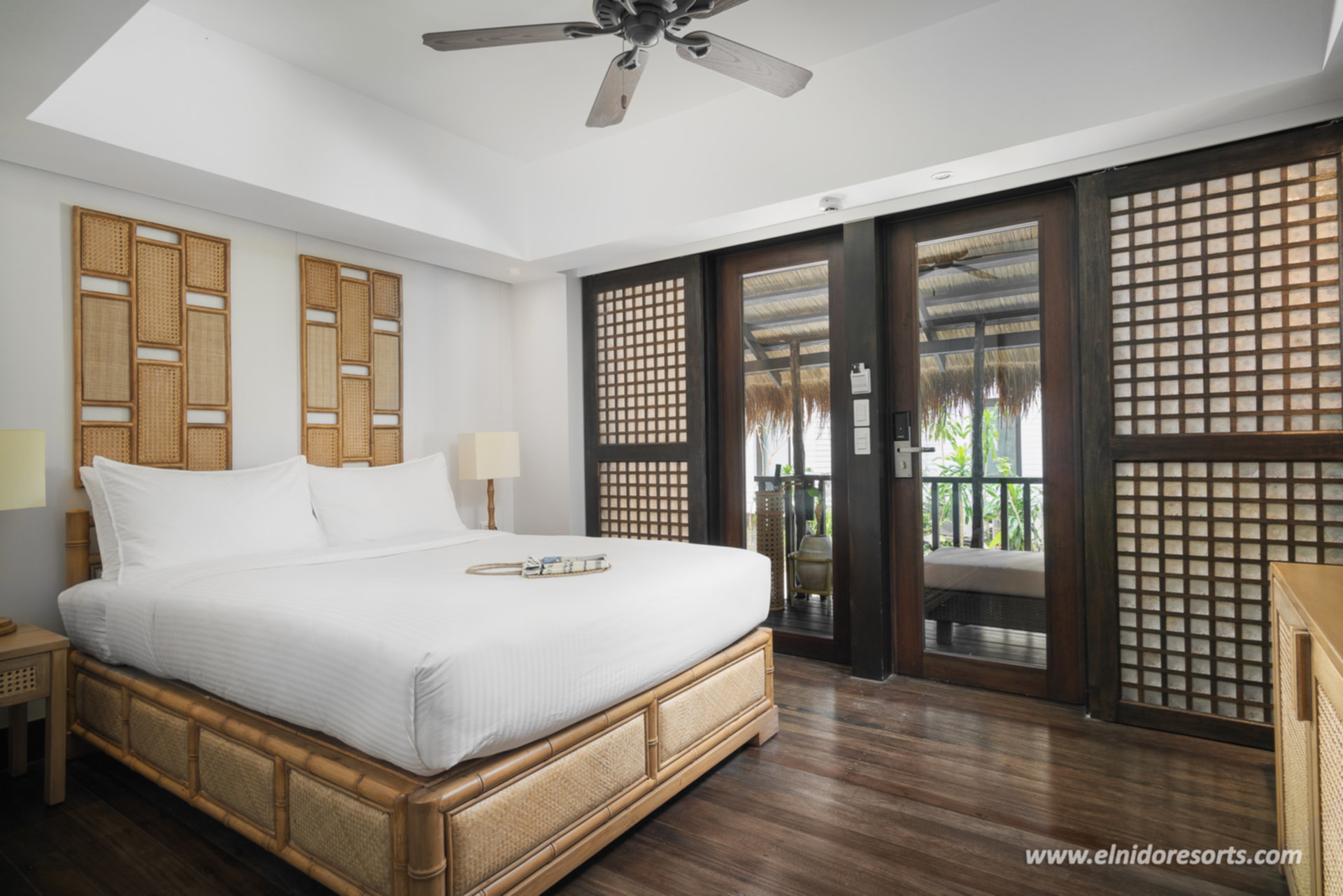 Beautiful 5 Star Water Cottage with Sea Views on Miniloc Island Resort, El Nido Cottage 1006