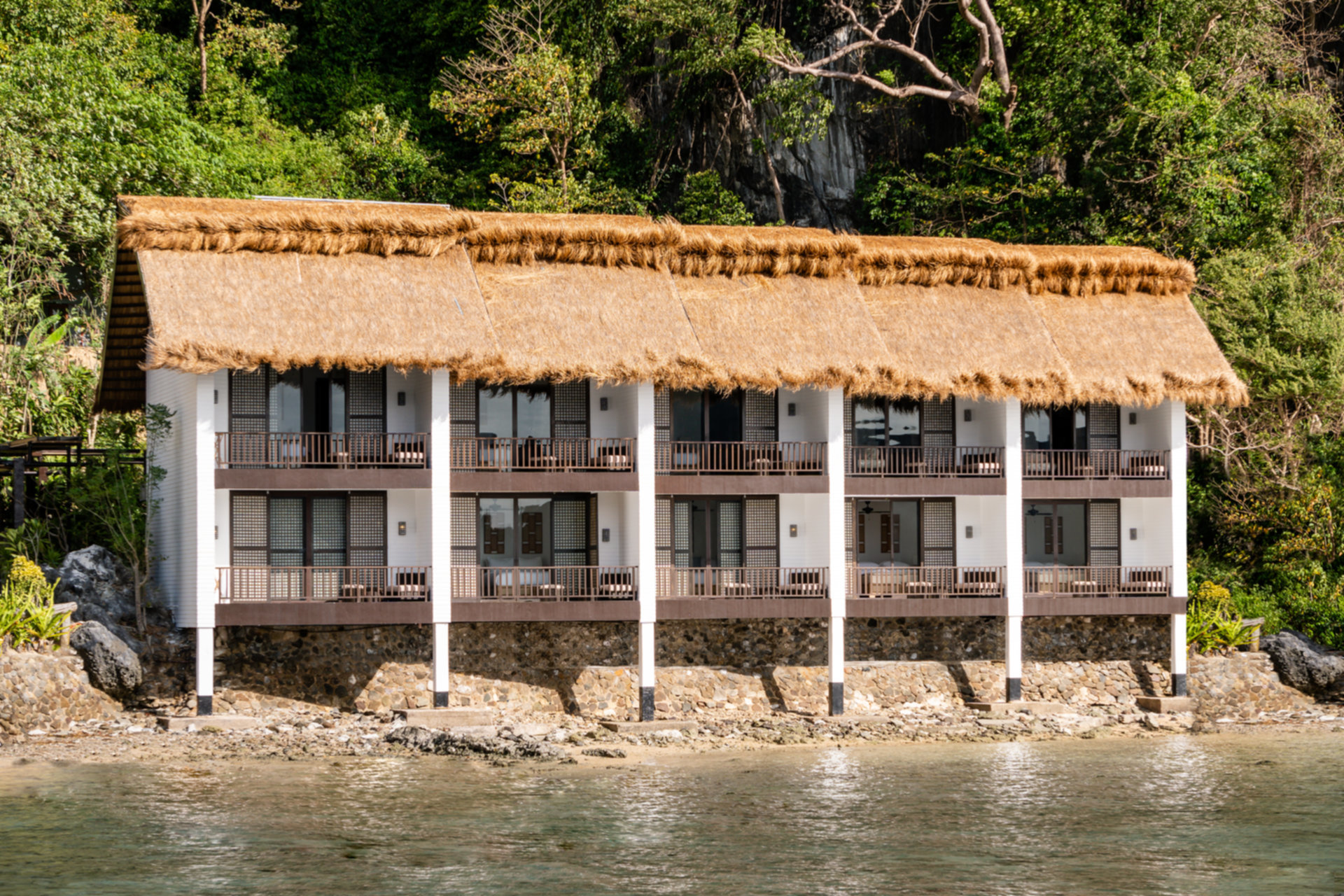 The Ultimate Deluxe Seaview Cottage on Miniloc Island Resort, El Nido Cottage 1016