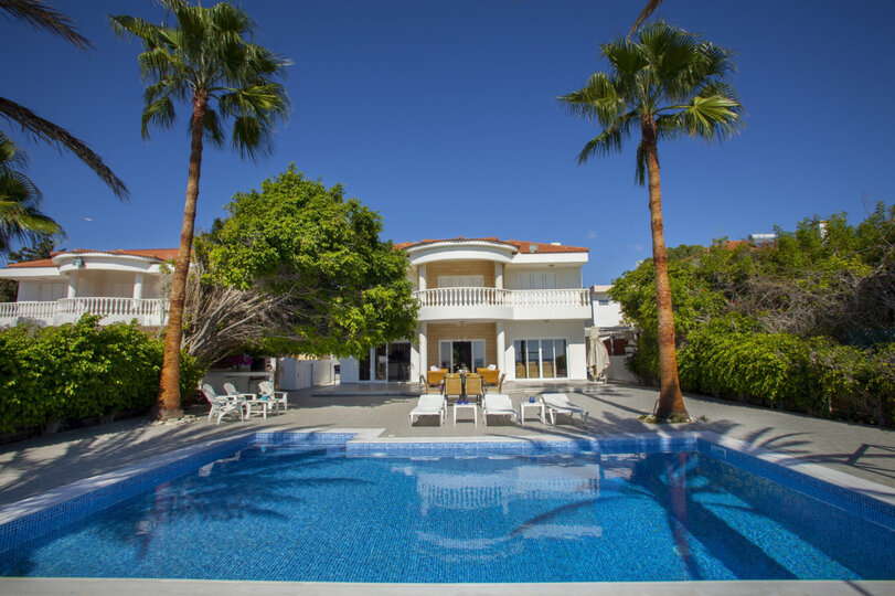 Imagine Your Family Renting This Luxury Beachfront Villa, Larnaca Villa 1399