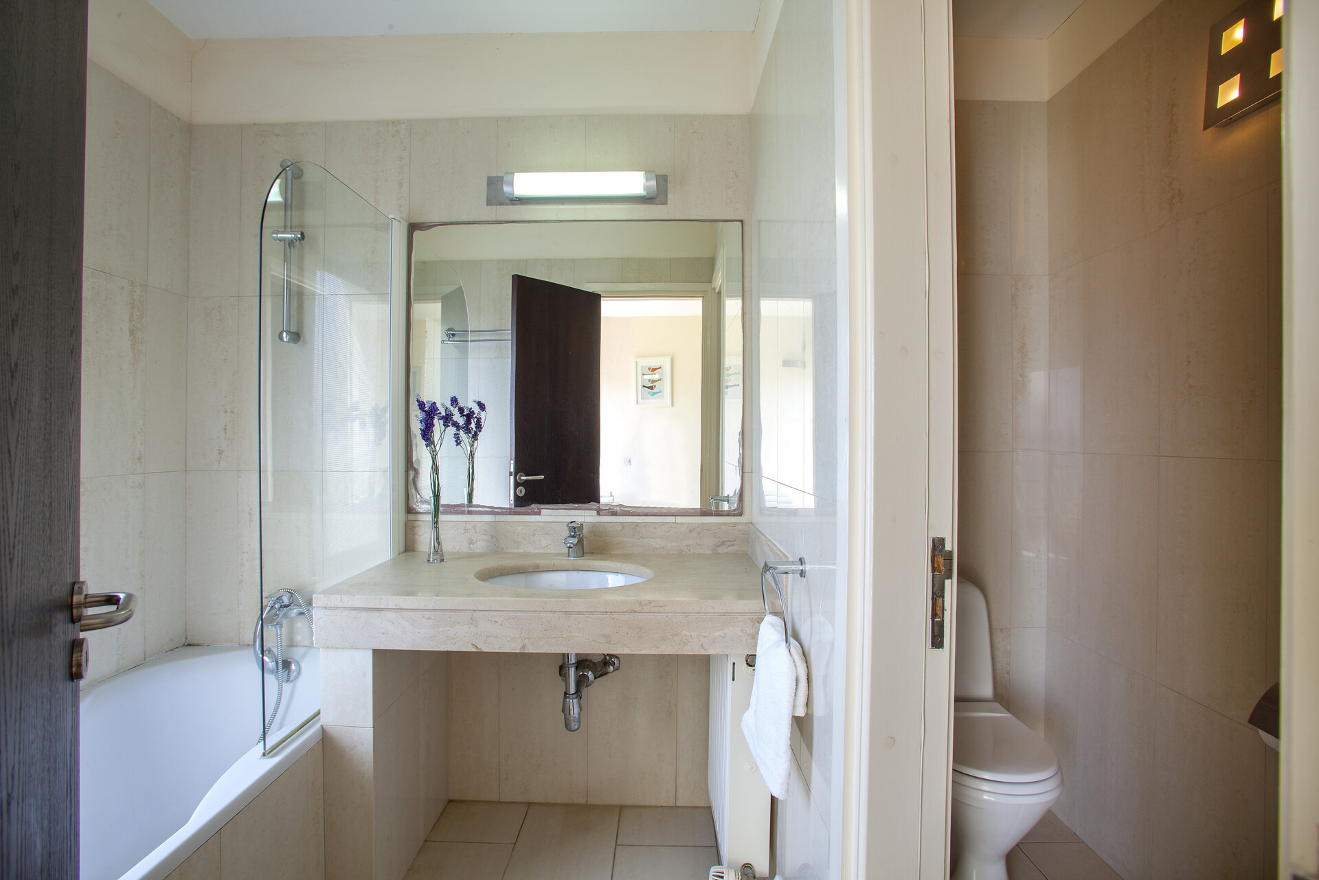 You and Your Family will love this Seafront Villa, Protaras Villa 1540