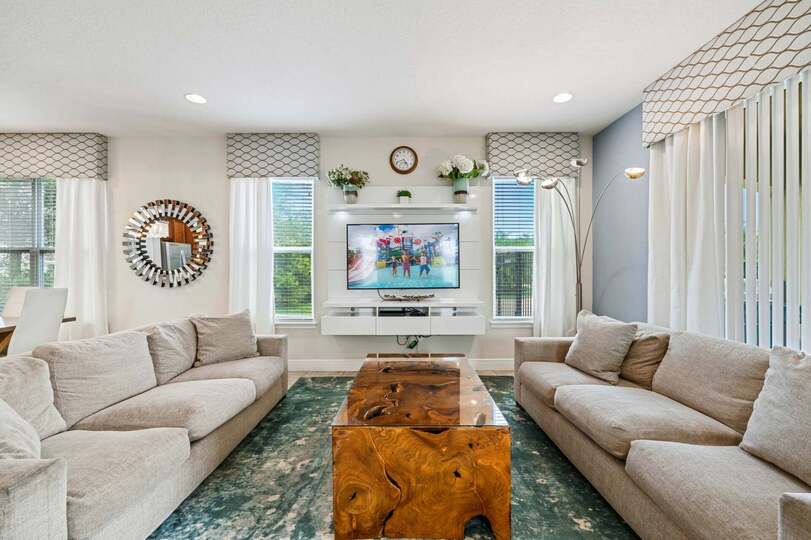 Luxury Villa with Private Pool on Encore Resort at Reunion, Orlando Villa 4356