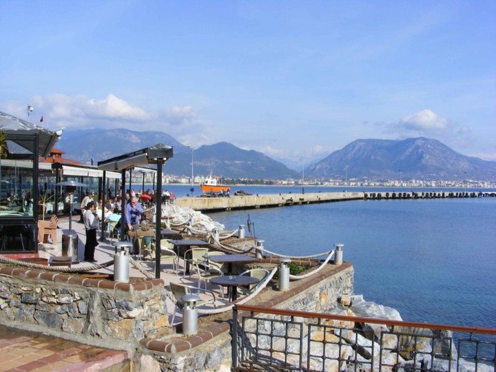 5 Star Villa Serenity – Dual Mountain & Sea Retreat