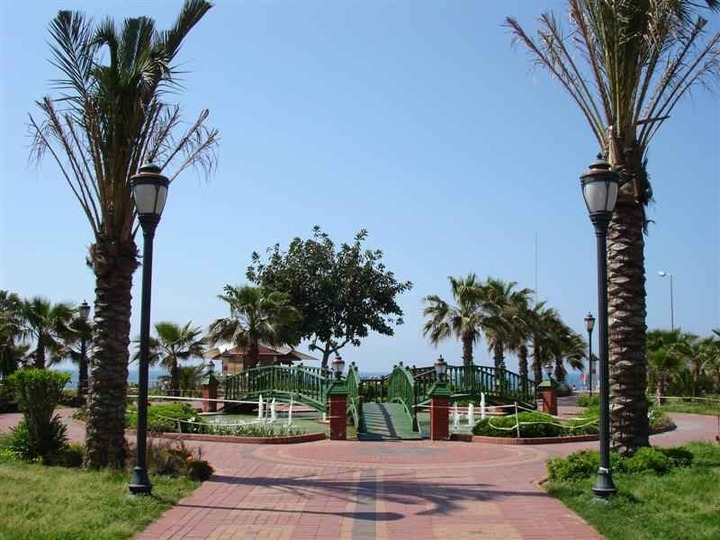 5 Star Villa Serenity – Dual Mountain & Sea Retreat